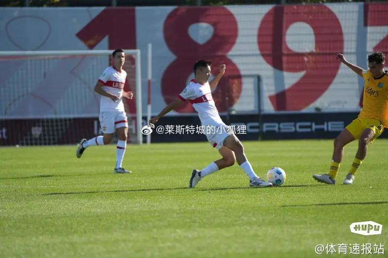 U19德国青年联赛 斯图加特U19队6-2大胜萨尔布吕肯U19，中国球员谢初筠下半场替补出场，10轮过后斯图加特以不败战绩暂时排在A组第一