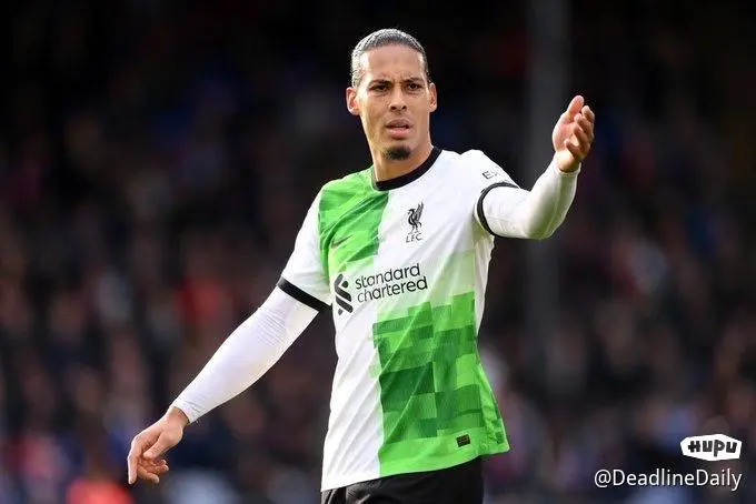 你会和利物浦签下新合同吗？Virgil van Dijk：“这个问题问得好直接（笑）。我没什么可说的。我专注于下一场对阵曼城的比赛”，告诉@EduAguirre7