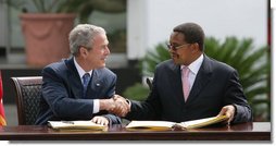 President Bush Participates in Joint Press Availability with President Kikwete o